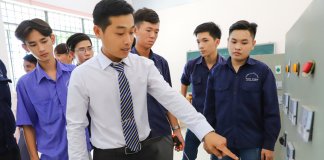 Implementing activities of cooperation and support to Tra Vinh Vocational College