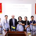 Tra Vinh University hosts expert from University of San Francisco to discuss modern language teaching methods