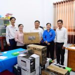TVU donates equipment to support local administration in Tan An Commune